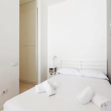 Apartman Guesthost - M1 Gambara Balcony Milánó