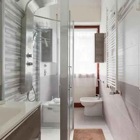 Guesthost - M1 Gambara Balcony Apartman