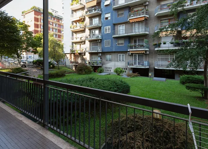 Apartment Guesthost - M1 Gambara Balcony